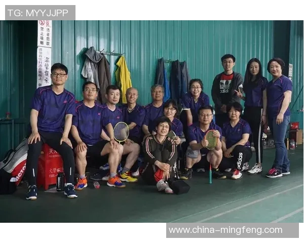 武汉羽毛球队与成都羽毛球队速度对决赛后分析与复盘