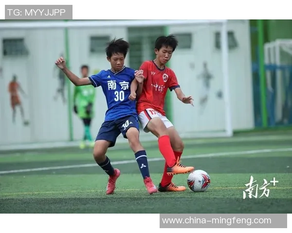 足球明星齐聚蓝色港湾共庆盛夏激情之夜